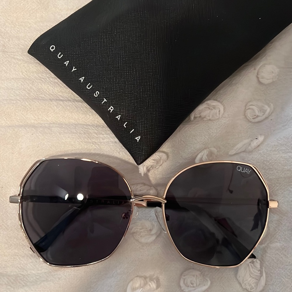 Sunglasses with slip case